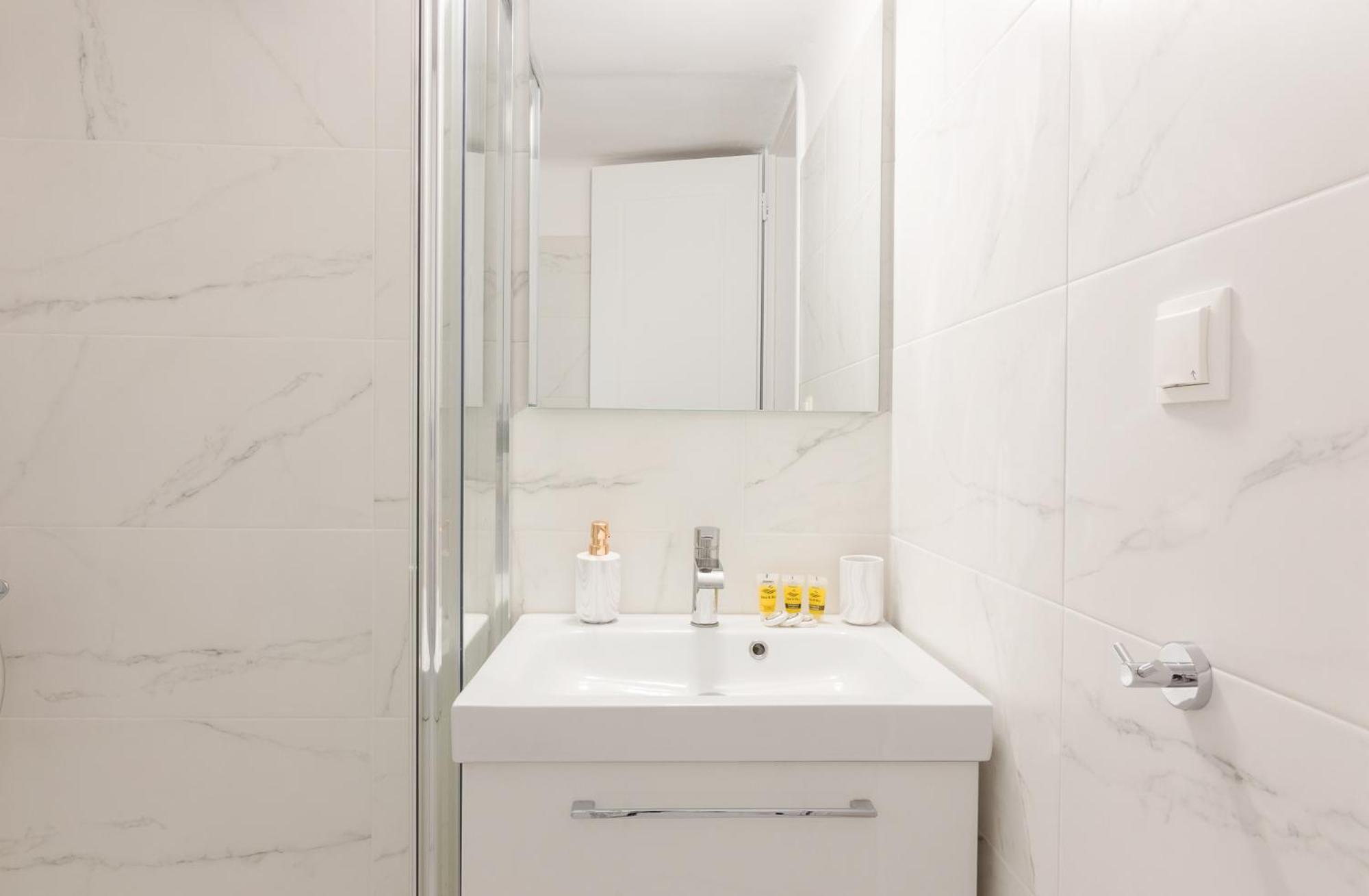 Great House W/ Private Parking Athens
