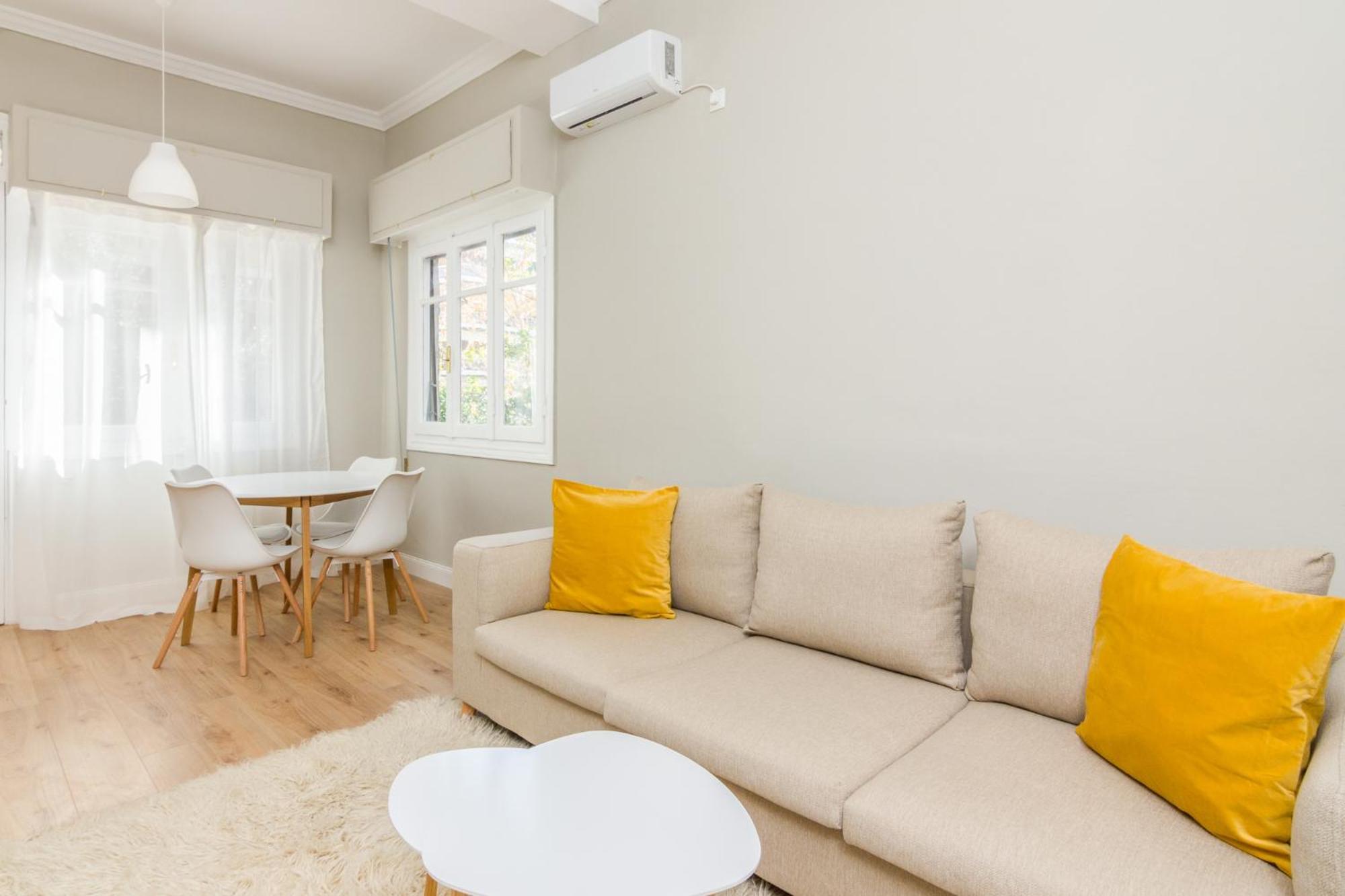 Apartment Great House W/ Private Parking Athens